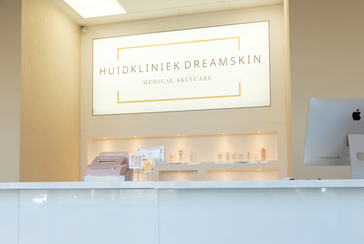 Receptie van een huidkliniek